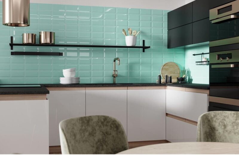 Плитка стінова The Wall satin plane м'ятний 100x300x7 Golden Tile