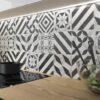 99564-wzorzysta-sciana-w-kuchni-modern Плитка керамогранітна Modern Motyw A STR 198x198x7,5 Paradyz
