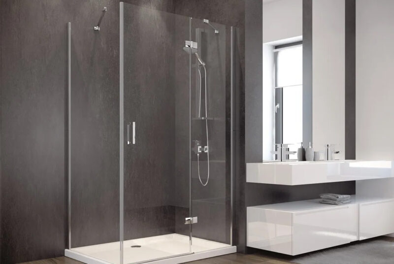Кабіна прямокутна VIVA 1200x80x195 права: скло прозоре, профіль хромований