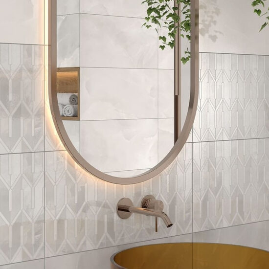 0654919001761641611.jpg AMANDA INSERTO GEO GLOSSY (1 сорт)